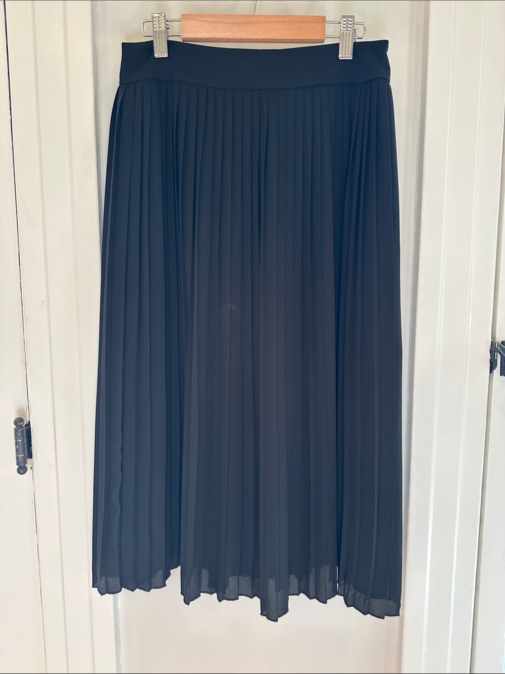 J. CREW Black Knife Pleated Midi Skirt (Sz 0)